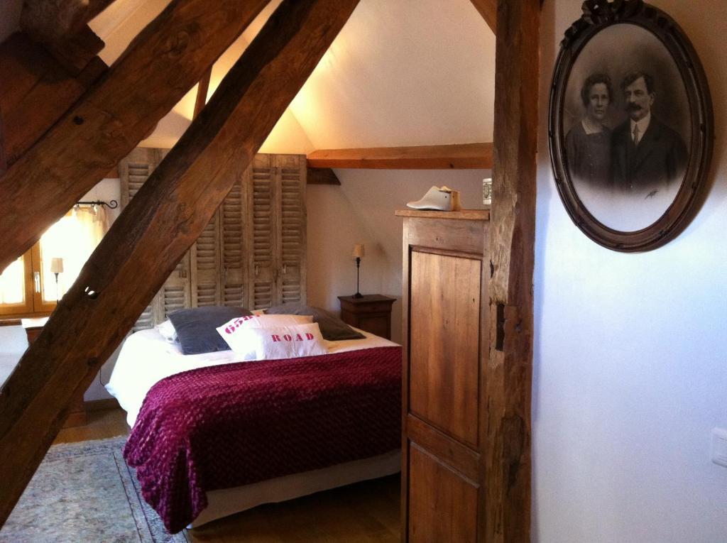 Chambres D'Hotes La Levriere Saint-Denis-le-Ferment Номер фото